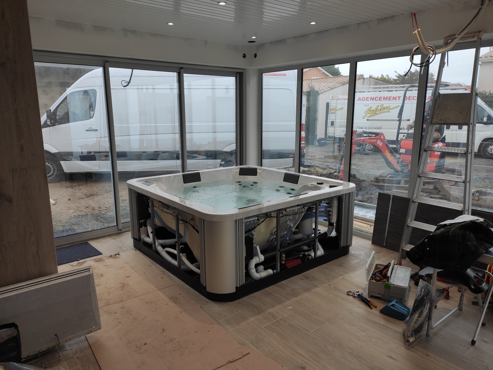 Véhicule d'intervention JDG Répar'Spa Médoc